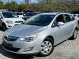 Opel Astra J Sports Tourer Selection|AHK|Euro5|1-Hand - Opel Astra aus 2011 mit Diesel-Antrieb
