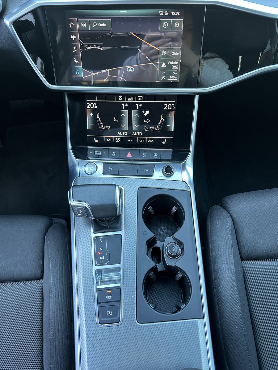 Fahrzeugabbildung Audi A6 Avant 40 TDI Qu Sport NAV+LED+AHK+KAMERA+PANO