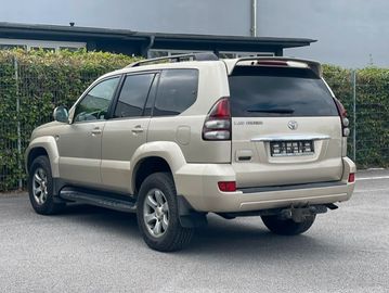 Toyota Land Cruiser - 4