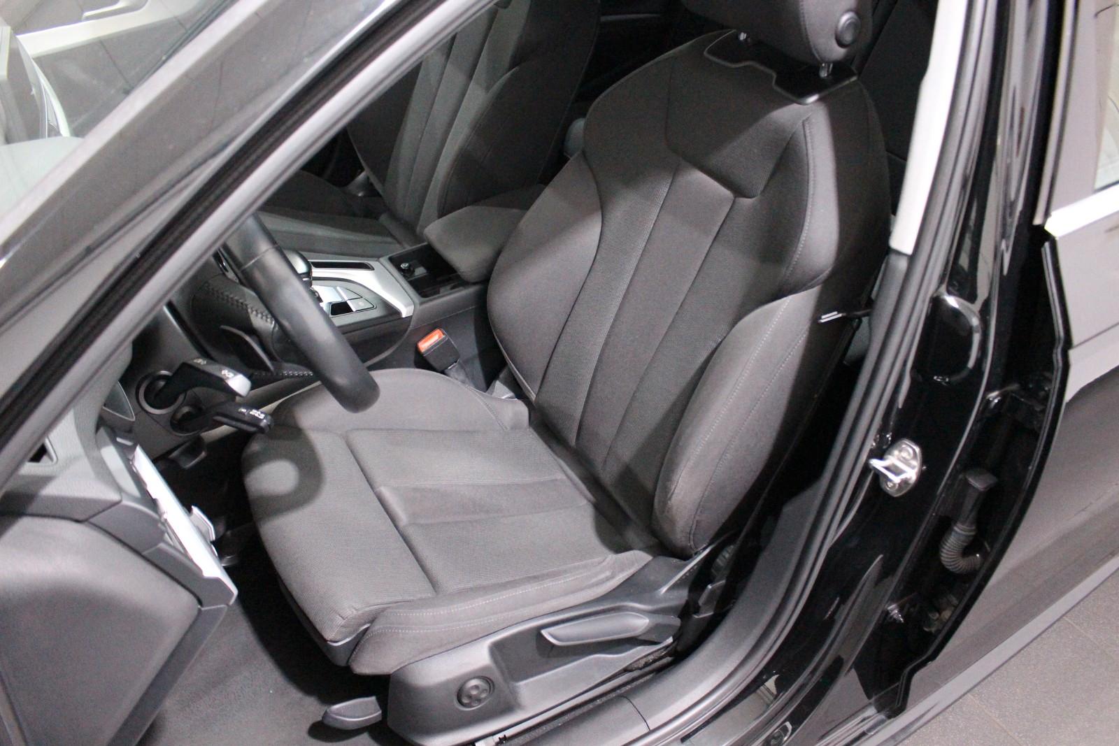 Audi A4 Avant 40 TFSI Sport S-Line NAVI LED 19" TOP