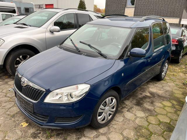 Skoda Roomster 2015 — interior