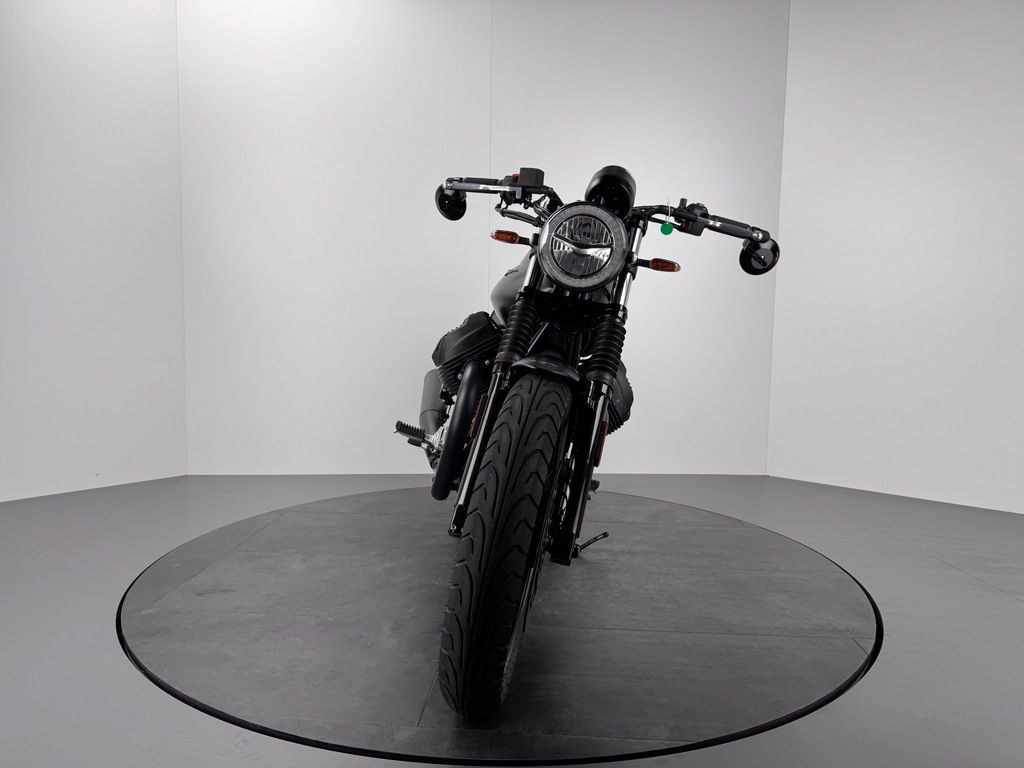 Fahrzeugabbildung Moto Guzzi V7 III Stone *TOP-ZUSTAND