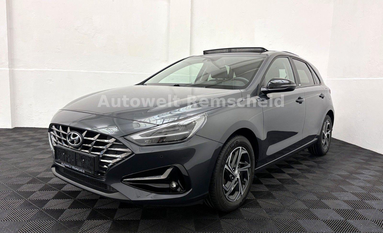 Hyundai i30 Intro Edition "1.Hand"