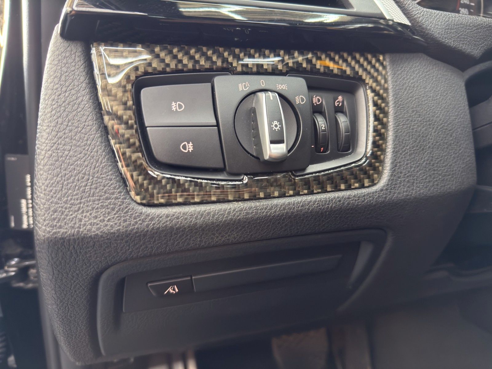 Fahrzeugabbildung BMW 318d MSport*Pano*LED*RFK*Bhz-Lenkrad*Head-Up*