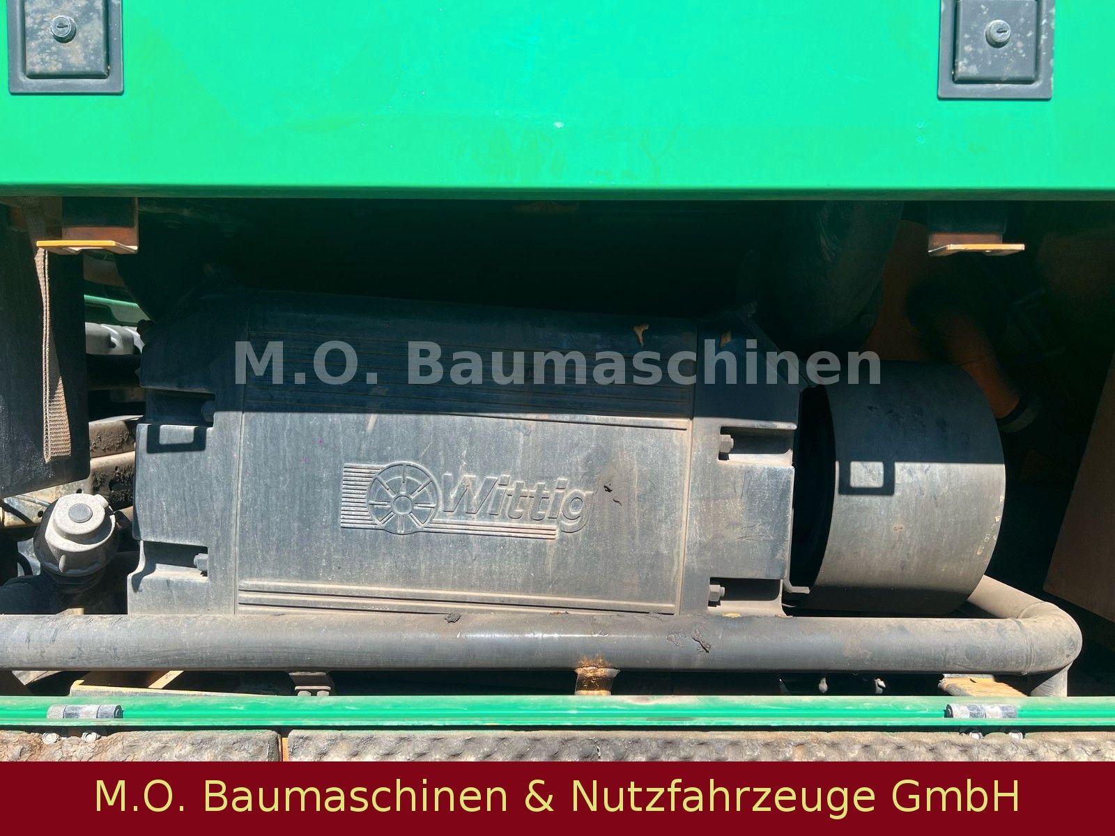 Fahrzeugabbildung MAN 26.440 /Assmann Saug & Spülwagen / 6x2 /