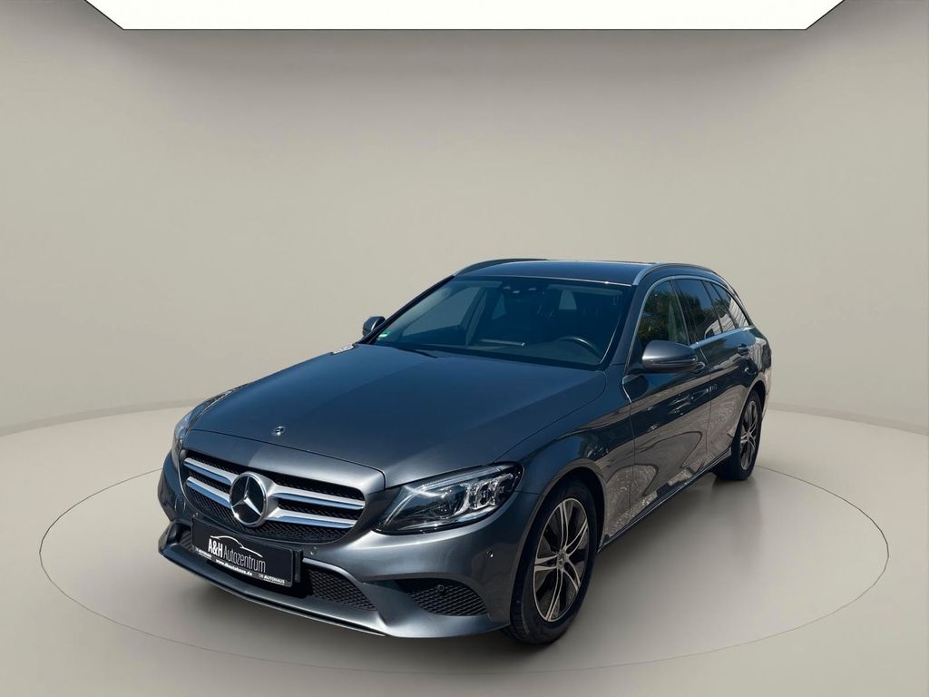 Image of Mercedes-Benz C 220