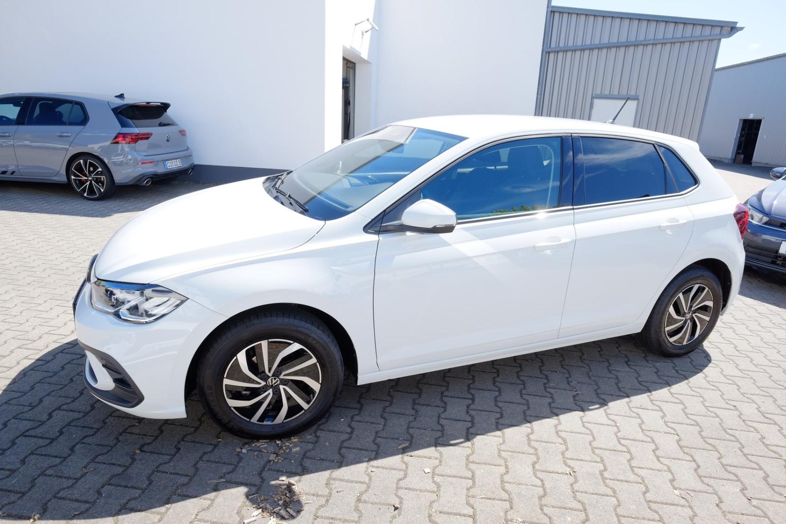 Volkswagen Polo VI 1.0 TSI Life AppC/SH/Kam/ALU/LED