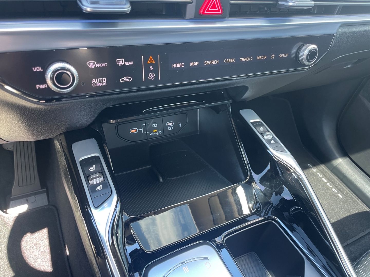 Fahrzeugabbildung Kia Sorento Plug&Ride 4WD Plug-in Hybrid el. Panodac