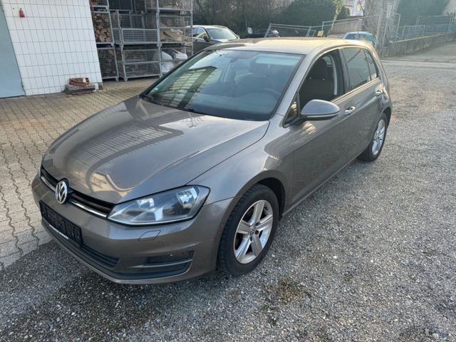 Volkswagen Golf 1.4 TSI 90kW BMT  NAVI,   Steuerkette NEU