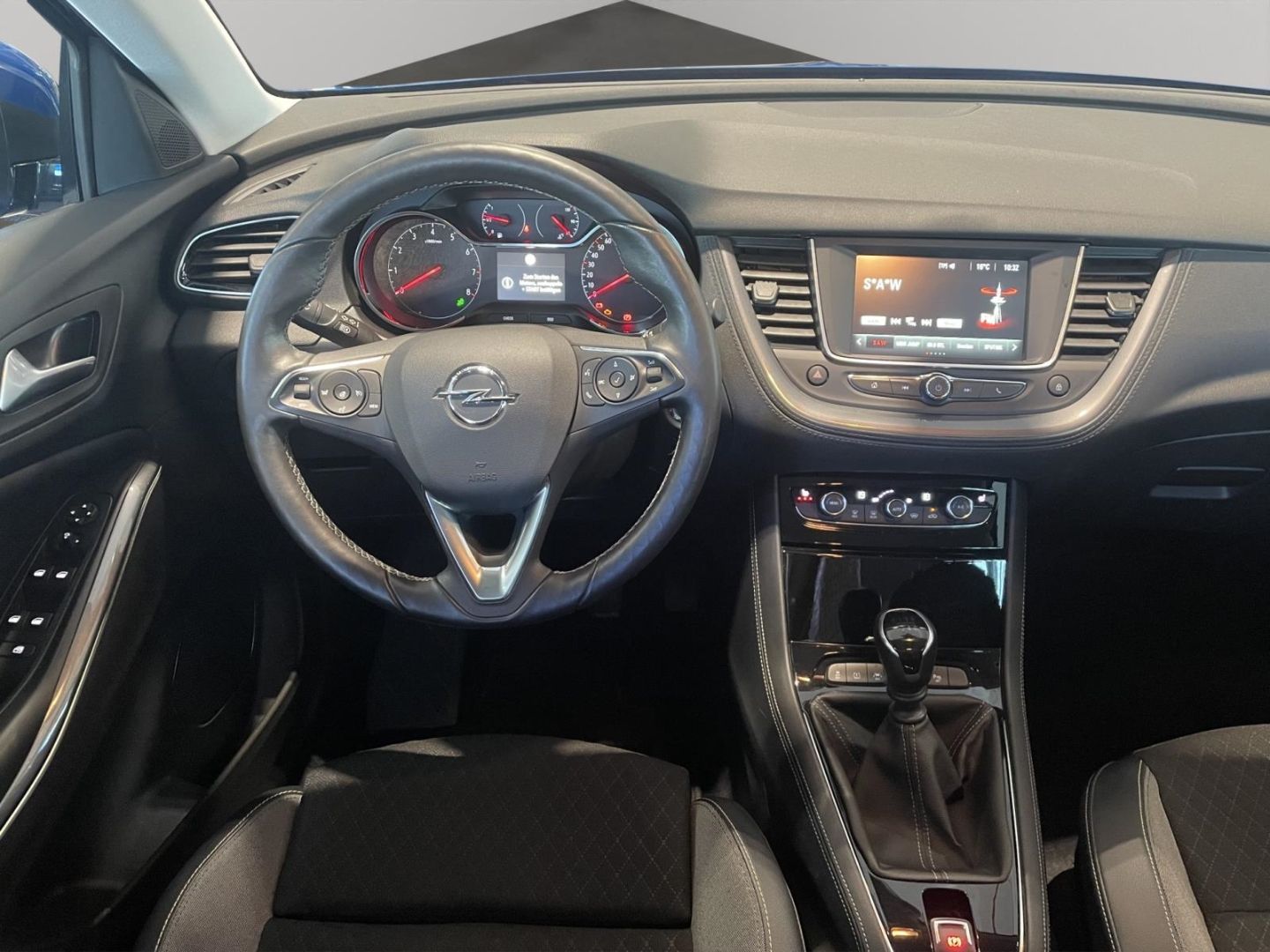 Fahrzeugabbildung Opel Grandland X INNOVATION AHK El. Heckklappe Kamera