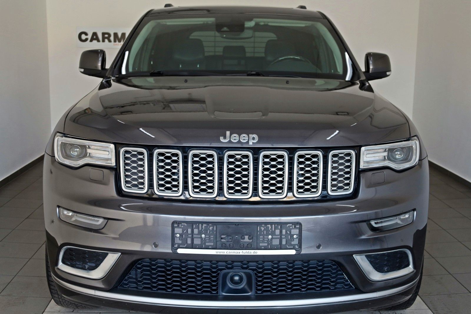 Fahrzeugabbildung Jeep Grand Cherokee 3.0CRD Summit Leder,Navi,Panorama