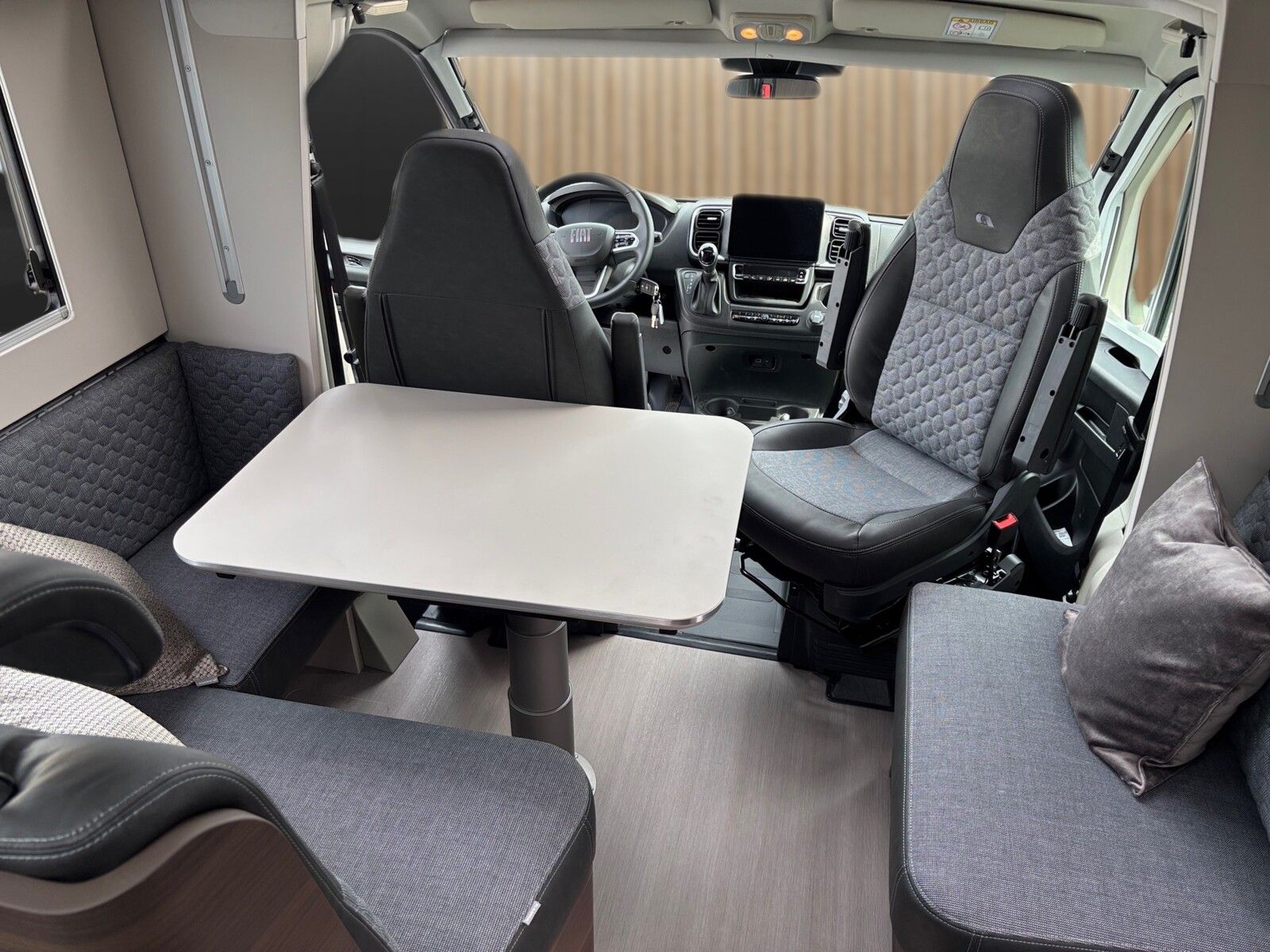 Fahrzeugabbildung Adria Matrix Supreme 670 SL LED,Radio,RFK,Safety+Style