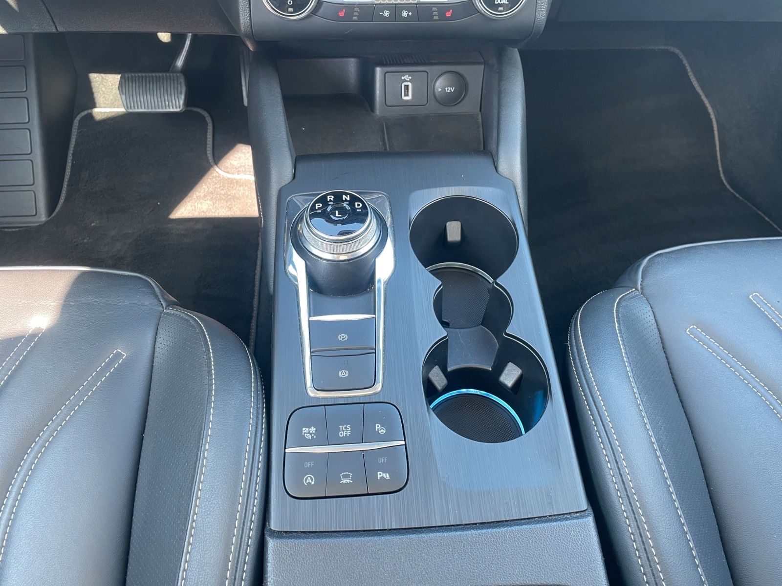 Fahrzeugabbildung Ford Focus Turnier Active Vignale