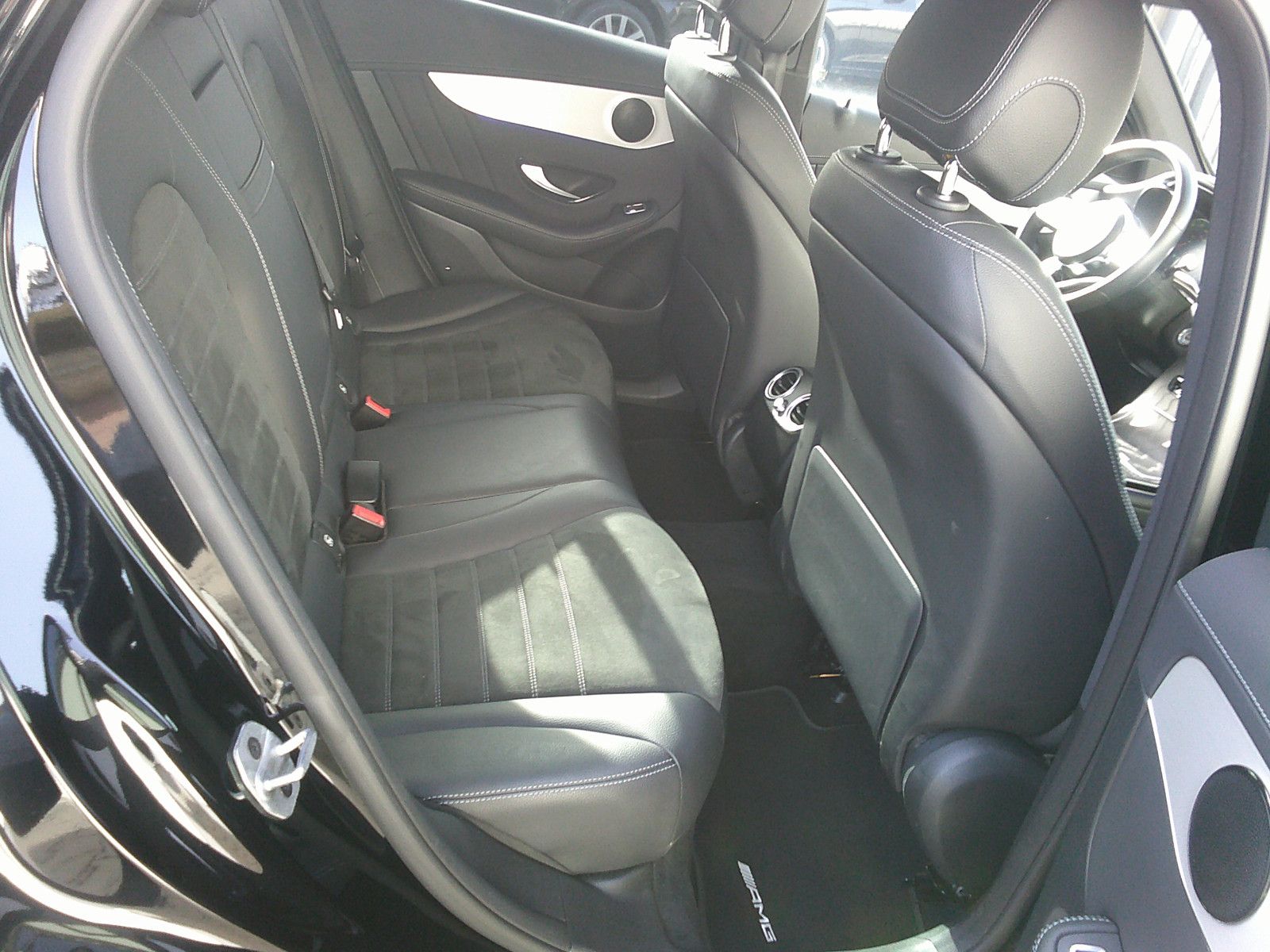 Fahrzeugabbildung Mercedes-Benz GLC 300 de 4Matic Coupe AMG Line / Night Paket