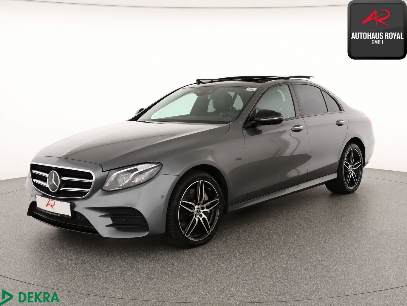 MERCEDES-BENZ E 350 e AMG DESIGNO LEDER MASSAGE,SITZKLIMA,360°