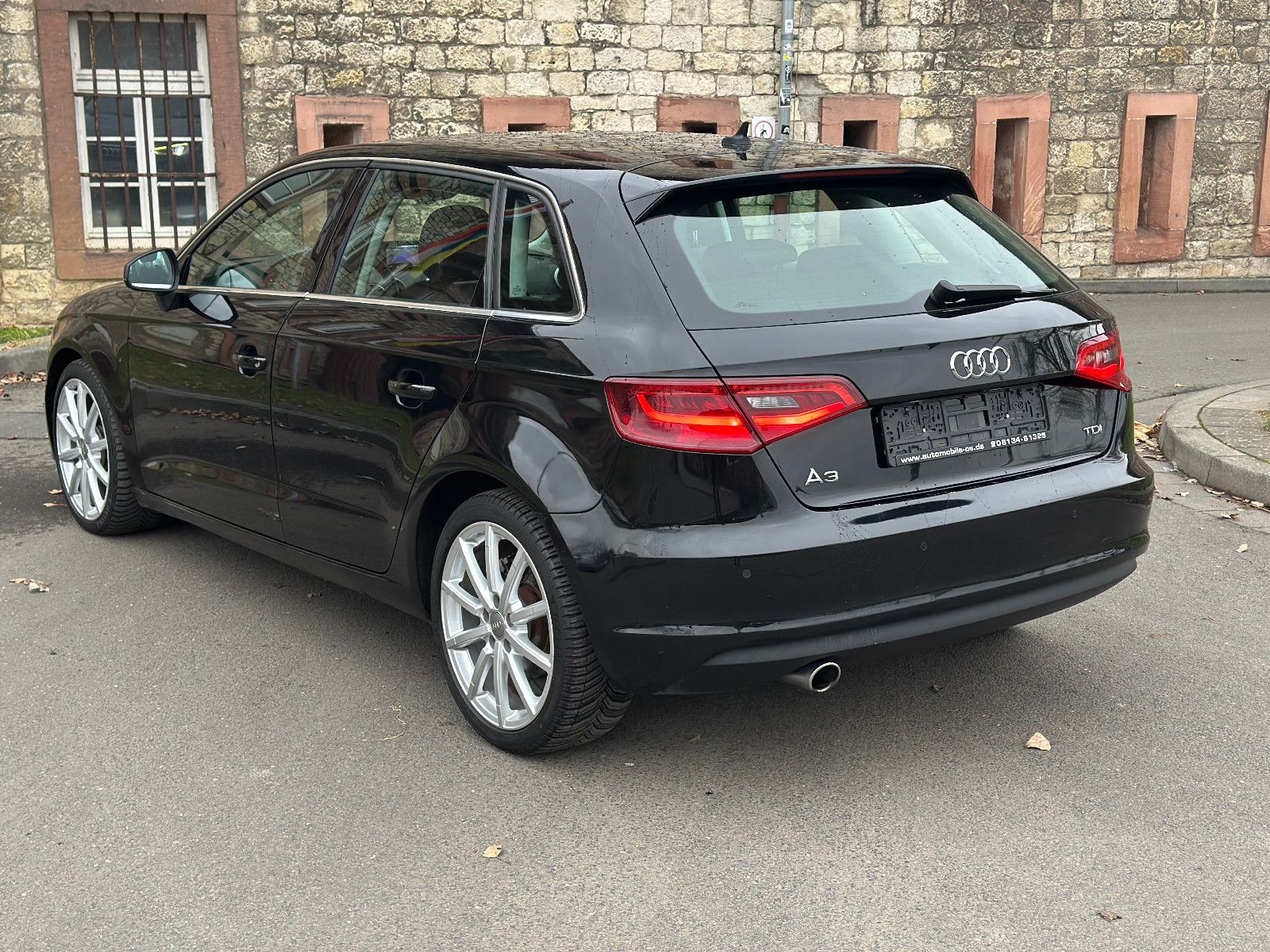 Fahrzeugabbildung Audi A3 SPORTBACK AMBITION*AUTOM+LEDER+KAMERA+KEYL.*