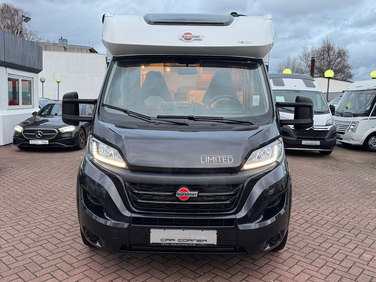 Fahrzeugabbildung Bürstner LIMITED T 690 G FIAT 9G-AUTOMATK HUBBETT SAT TV