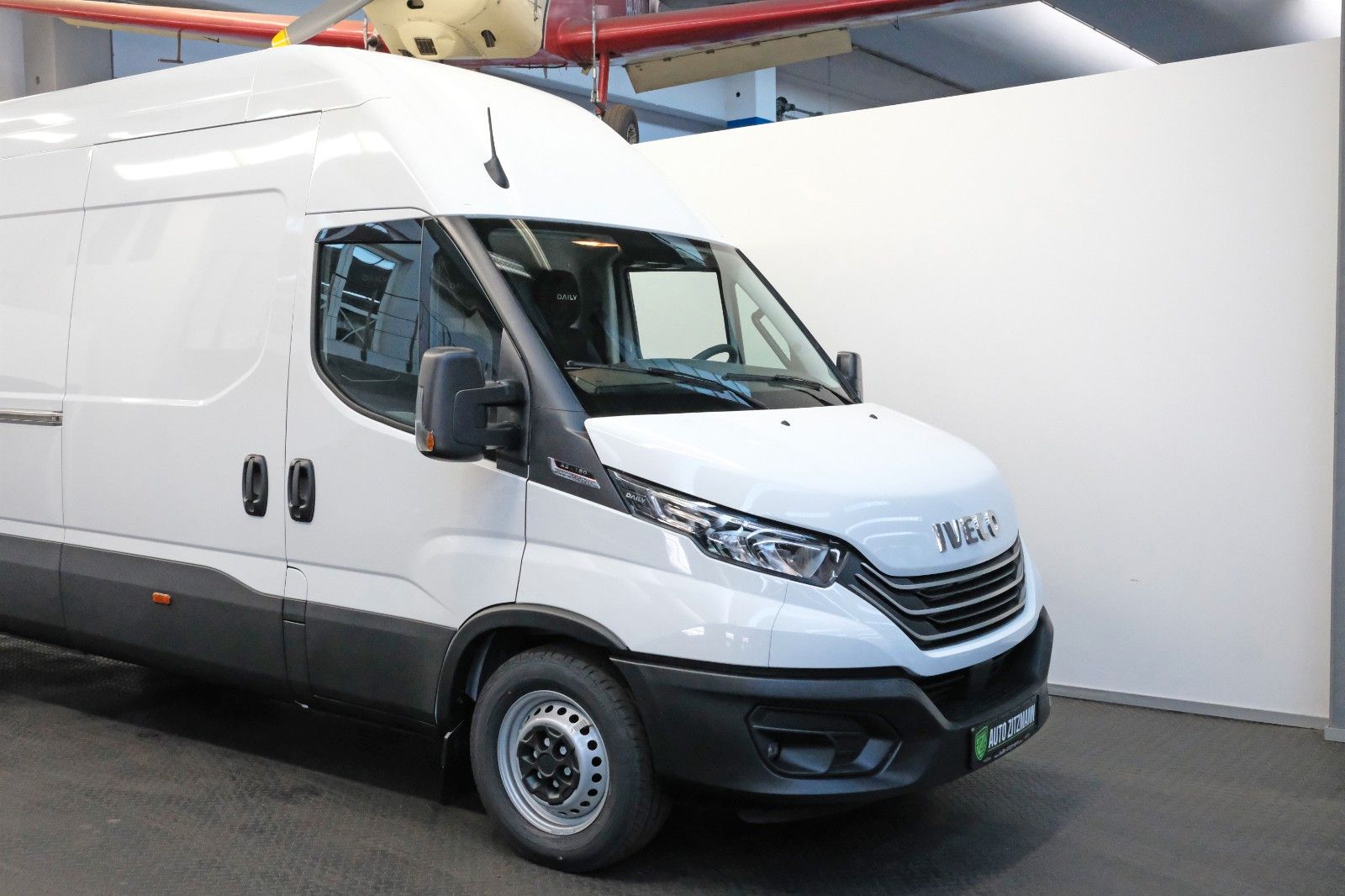 Fahrzeugabbildung Iveco Daily 35S18HA8V H3 AUTOMATIK+AHK+KAMERA RS4100