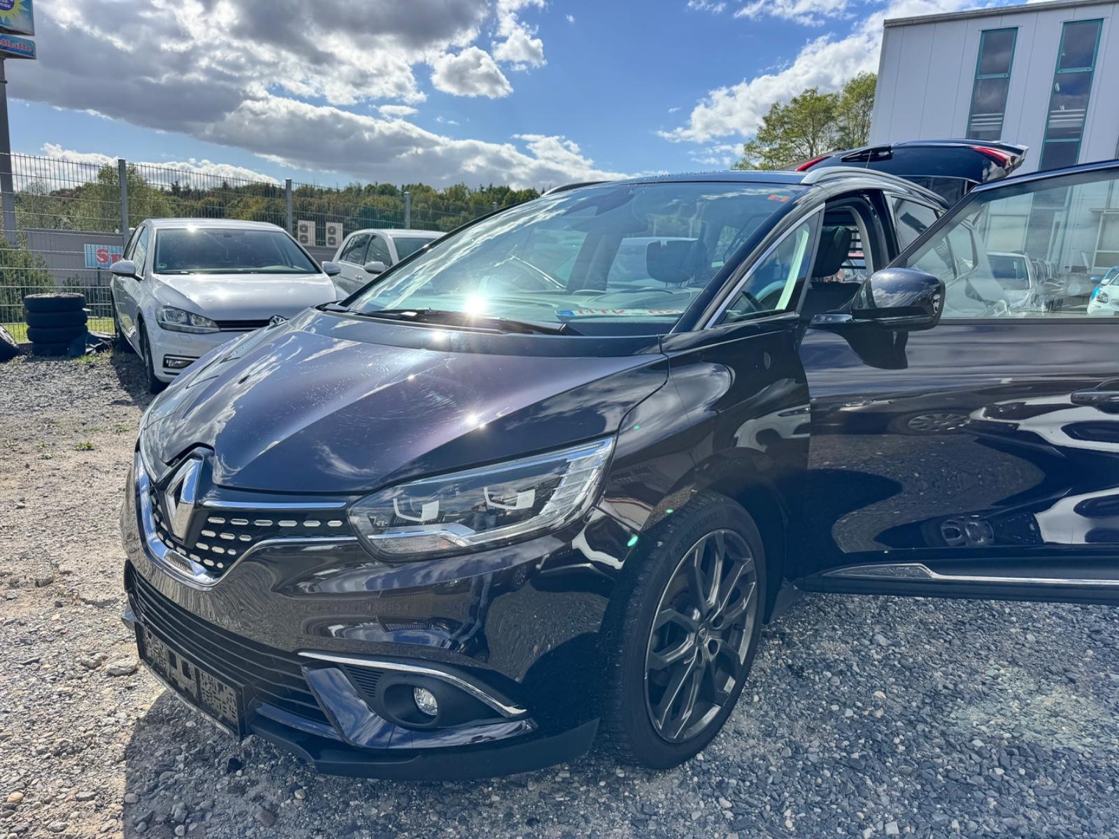 Renault Scenic IV Grand Initiale Paris Pano* Vollleder