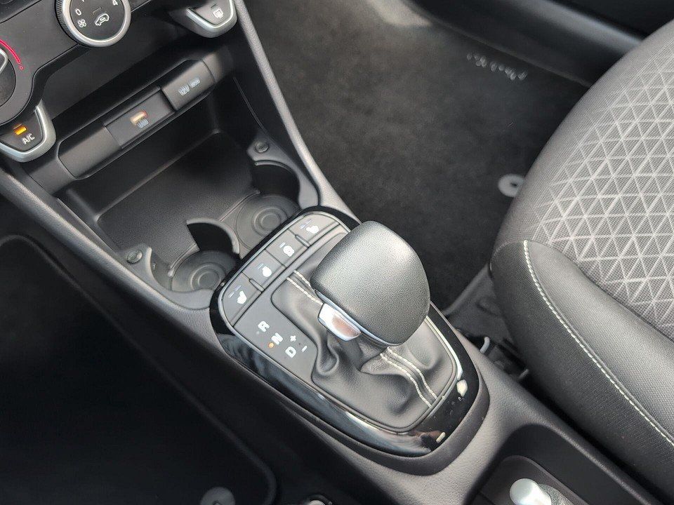 Fahrzeugabbildung Kia PICANTO 1.0 AUT VISION 1HD GARANTIE-05.30 KAMERA