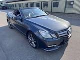 Mercedes-Benz E 250 Cabrio AMG 18 Zoll Kamera+Memory+Holz - Mercedes-Benz E 250: Leder, Navigationssystem