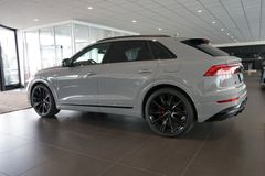 AUDI Q8 60 TFSI e | B&O | HuD | Pano | Nardo | SOFORT AUDI Q8 60 TFSI e | B&O | HuD | Pano | Nardo | SOFORT