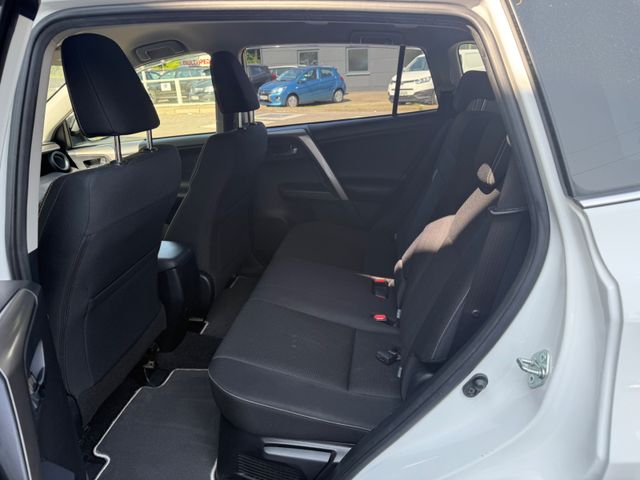 RAV 4 2.5 4x2 HybridTeam D *NAVI+ACC+AHK*