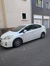 Toyota Prius 1.8-l-VVT-i - - Toyota Prius in Essen