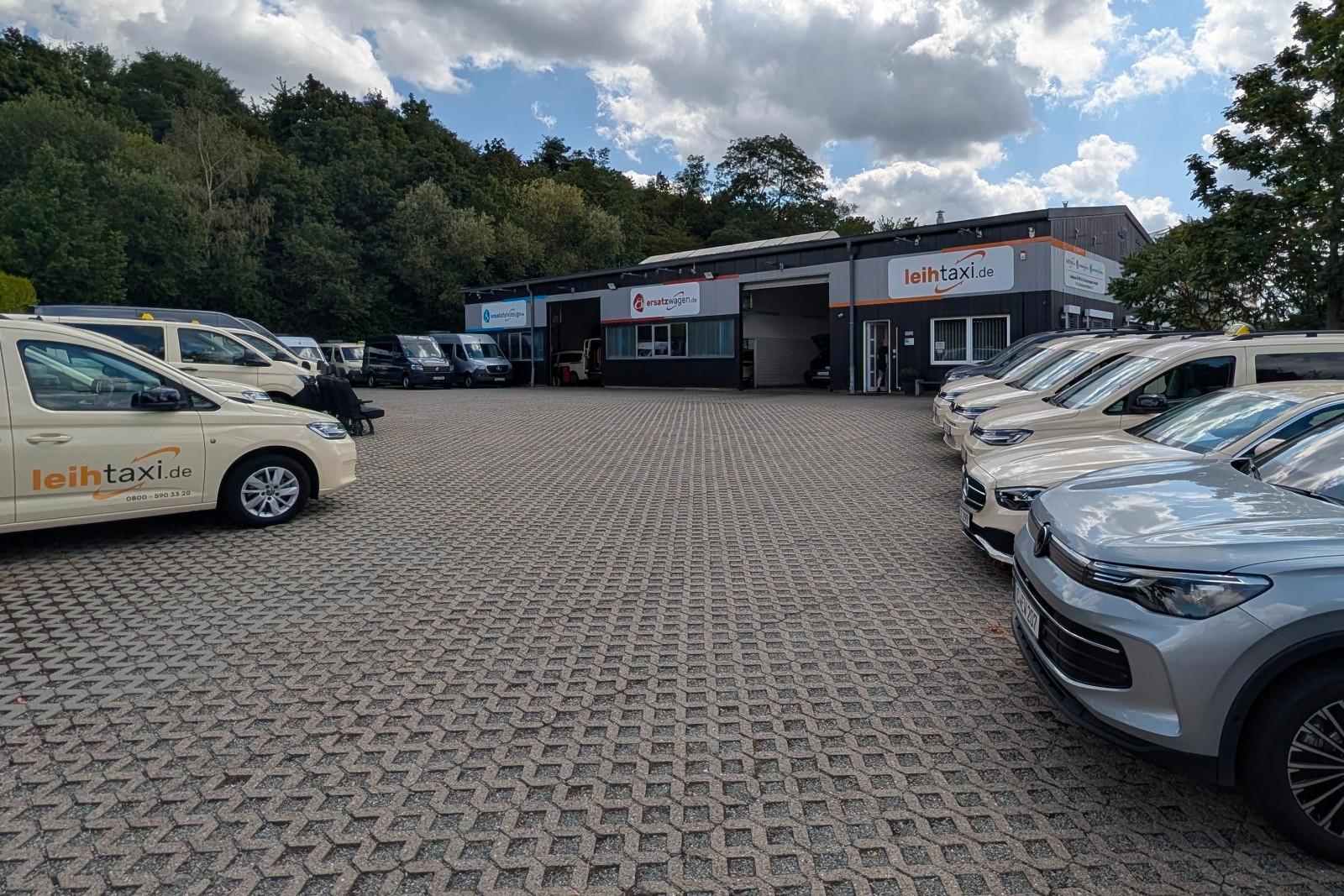 Volkswagen Caddy Maxi AMF-Rollstuhl Taxi TSE DSG LED 7-S.