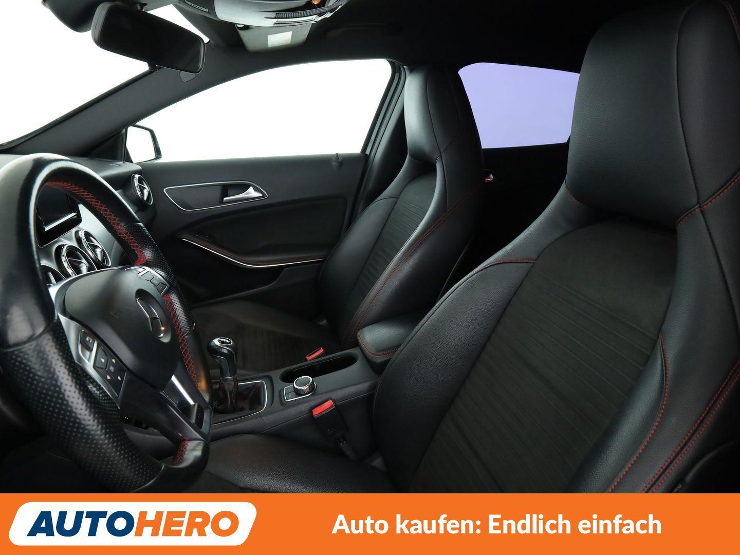 Mercedes-Benz GLA 200 AMG Line*XENON*NAVI*PDC*SHZ*KLIMA*