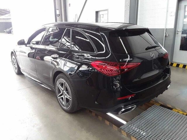 Fahrzeugabbildung Mercedes-Benz C 300e T AMG+Distr+AHK+Memory+HUD+360+AmbPrem