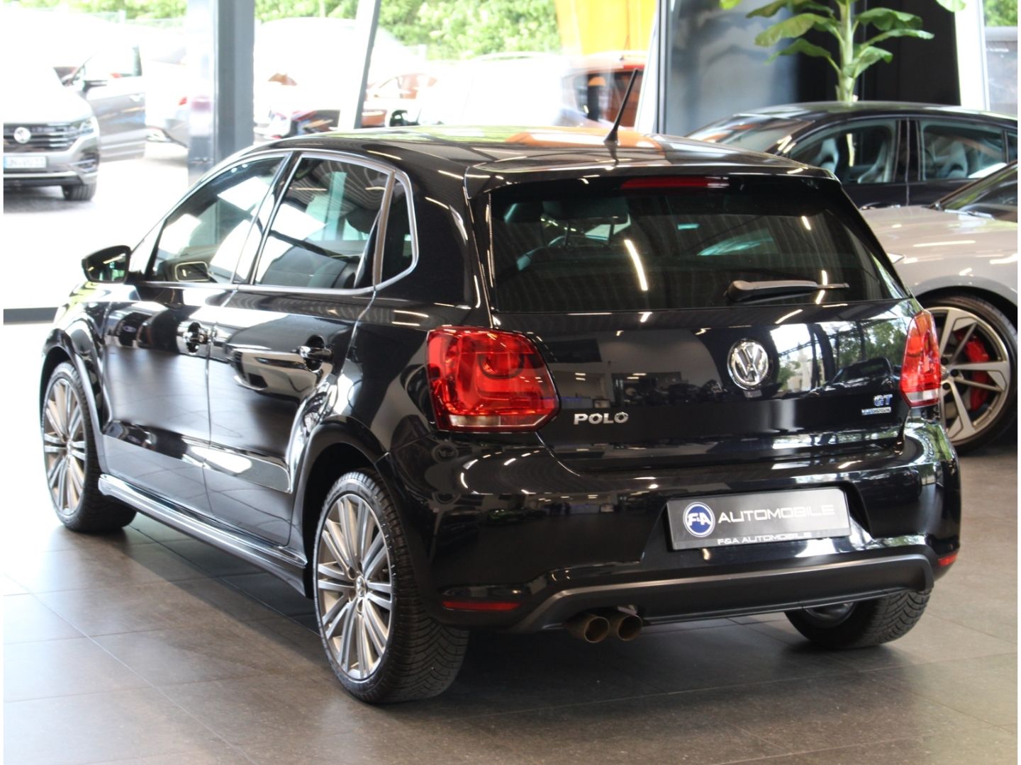 Fahrzeugabbildung Volkswagen Polo V BlueGT 1.4 TSI Klima+ Sitzh+Sportfahrwerk