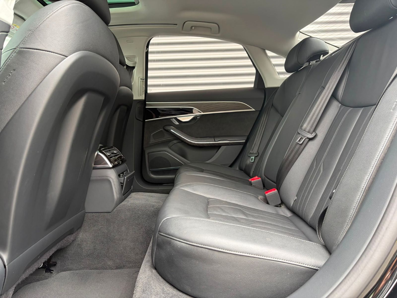 Audi A8 - Bild 16