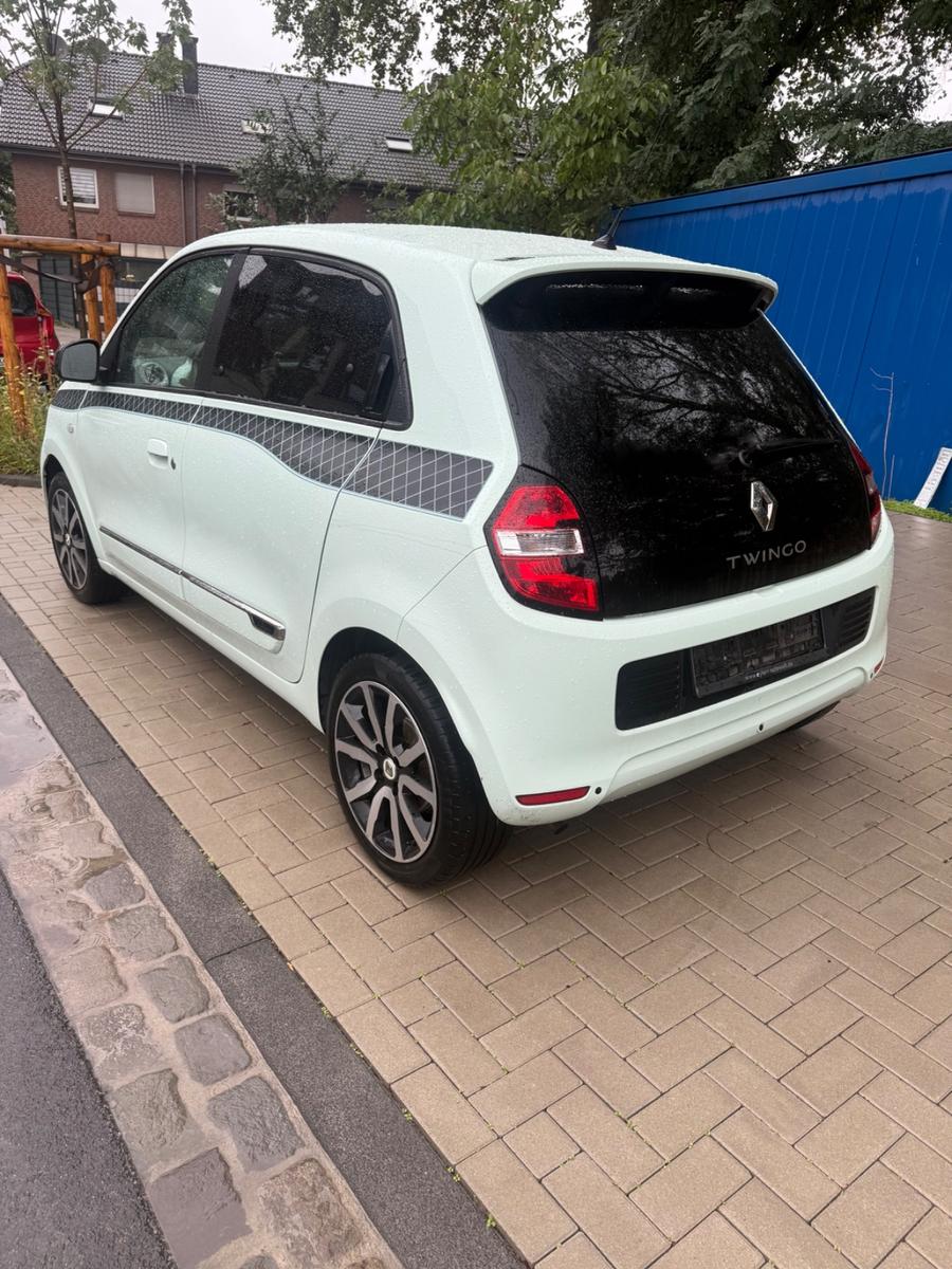 Renault Twingo ENERGY TCe 90 EDC La Parisienne La Pa...