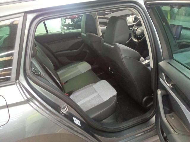 Skoda Octavia 2.0TDI DSG Tour Navi LED Pano Standheizu