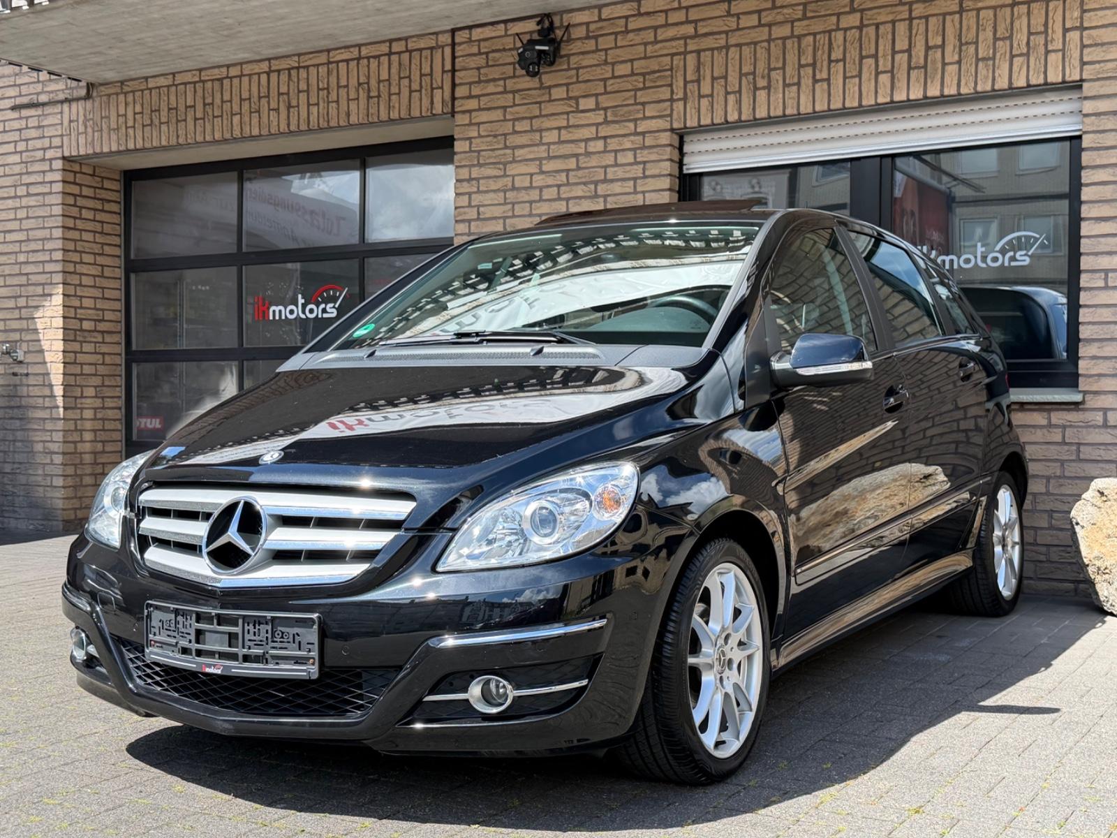 Mercedes-Benz B 180 | Sport-Paket | Pano | Navi | Easy-Vario