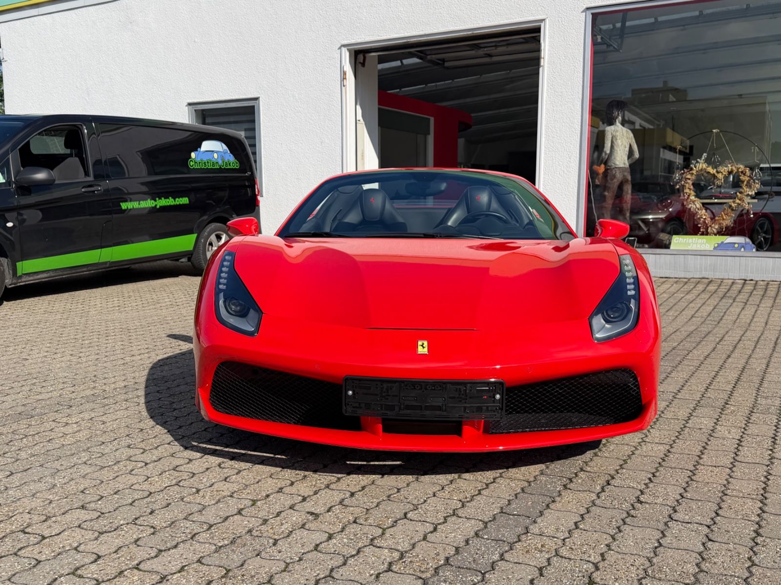 Ferrari 488 Spider Rosso Scuderia TOP Zustand 2