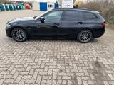 BMW 330e xDrive Touring + Premium Selection Garantie - BMW 330 in Karlsruhe