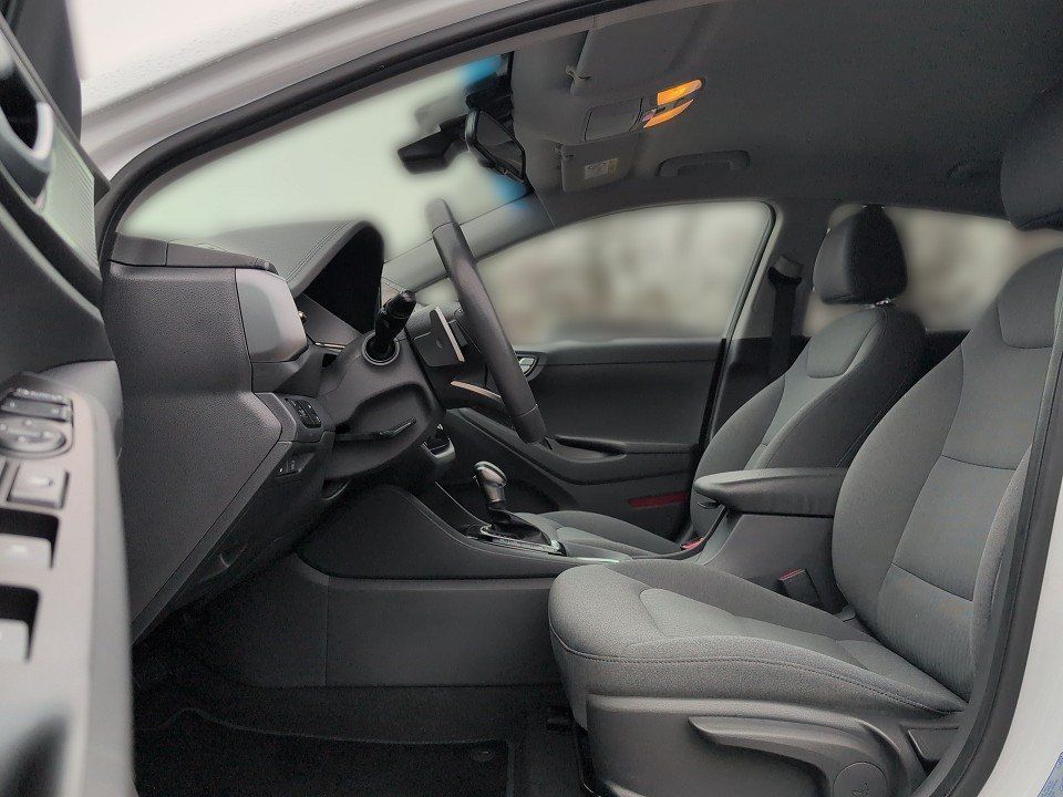 Fahrzeugabbildung Hyundai IONIQ HEV 1.6 GDI STYLE-P NAV+KAMERA+CARPLAY+SHZ