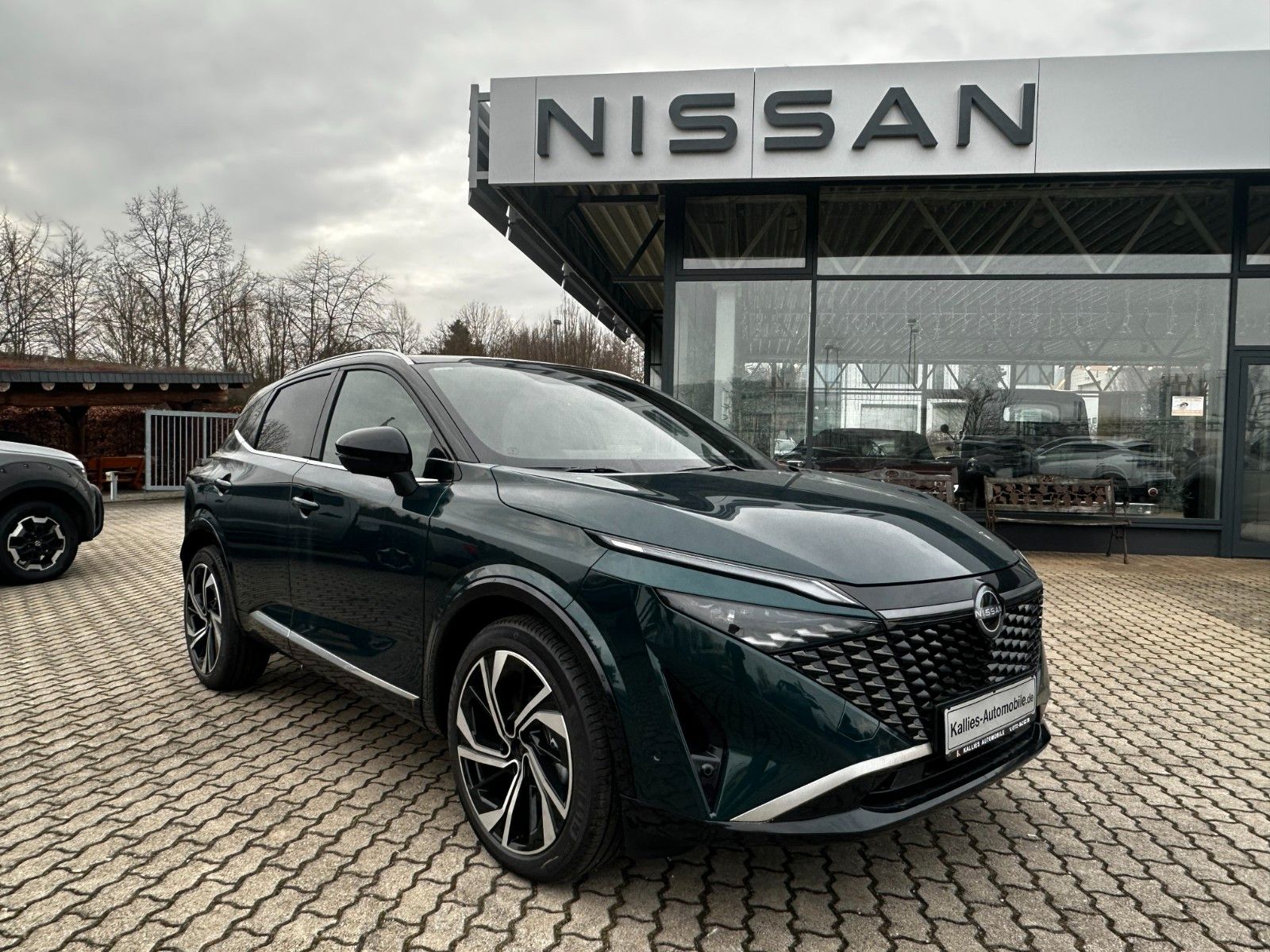 Fahrzeugabbildung Nissan Qashqai 1.3 DIG-T MHEV AT N-Connecta WINTERPAKET