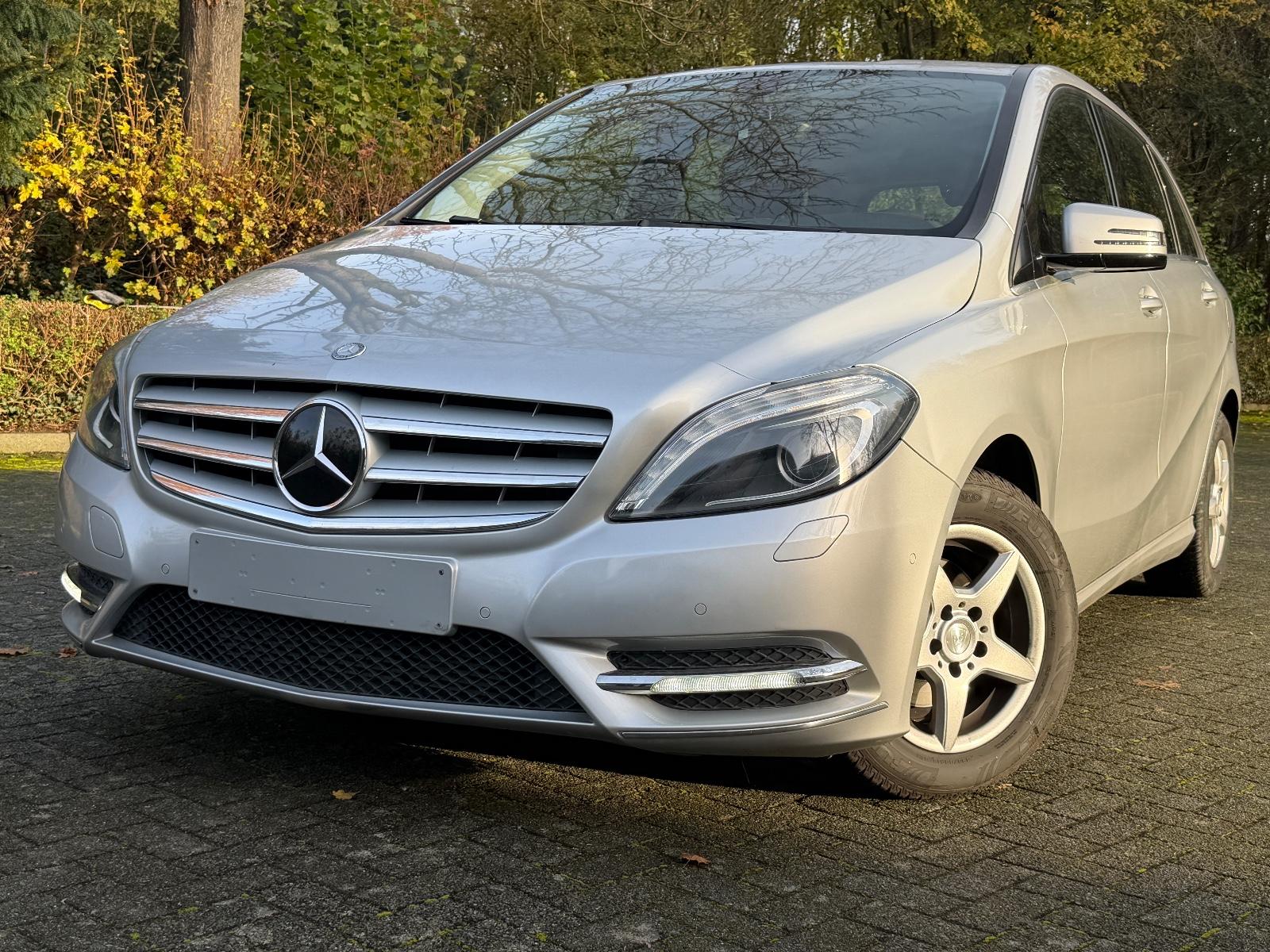 Mercedes-Benz B 180 B -Klasse B 180 CDI|BI-XENON|NAVI|AUTOMATI