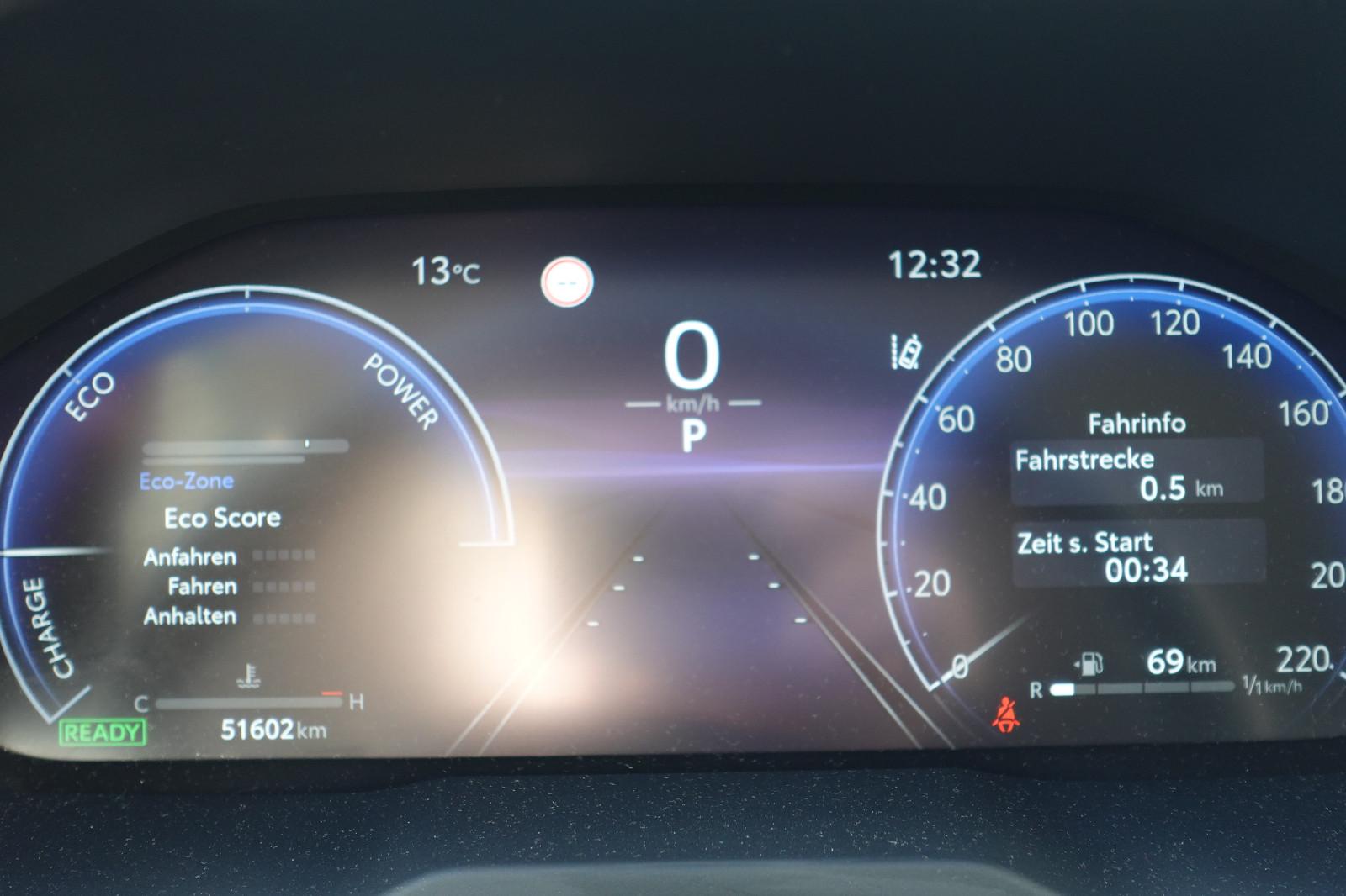 Toyota RAV 4 2.5 Hybrid Lounge Allrad 5J Garantie