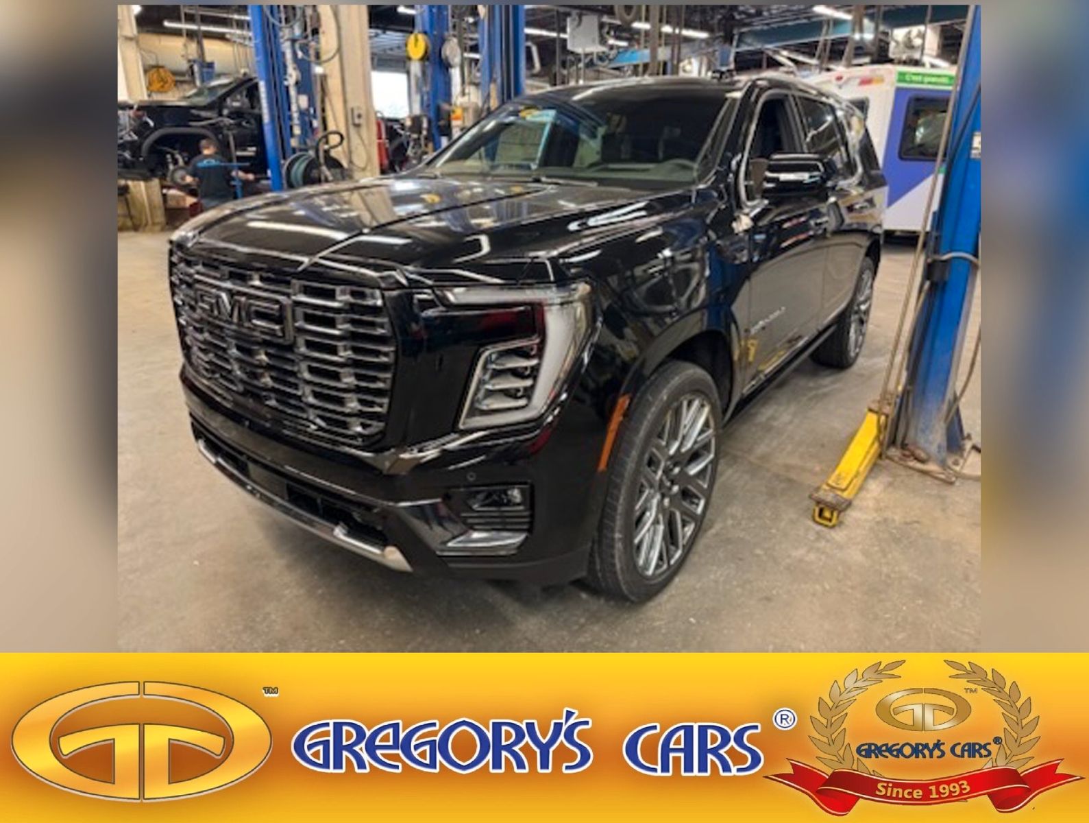 GMC Yukon DENALI ULTIMATE+NEW+FULLoptions+BERLIN