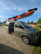 Volkswagen T5 Multivan - Volkswagen T5 Multivan mit Diesel-Antrieb: Grün