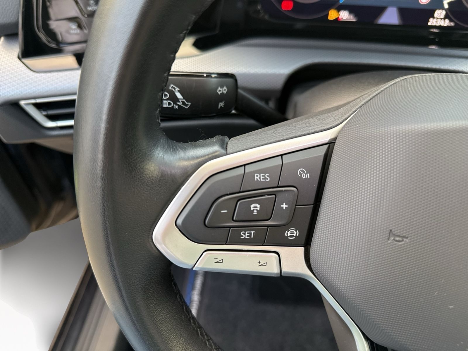 Golf Variant 1.0 TSI Active, LED, Navi, App, Shz