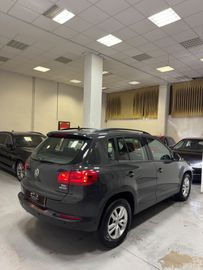 Volkswagen Tiguan - 5