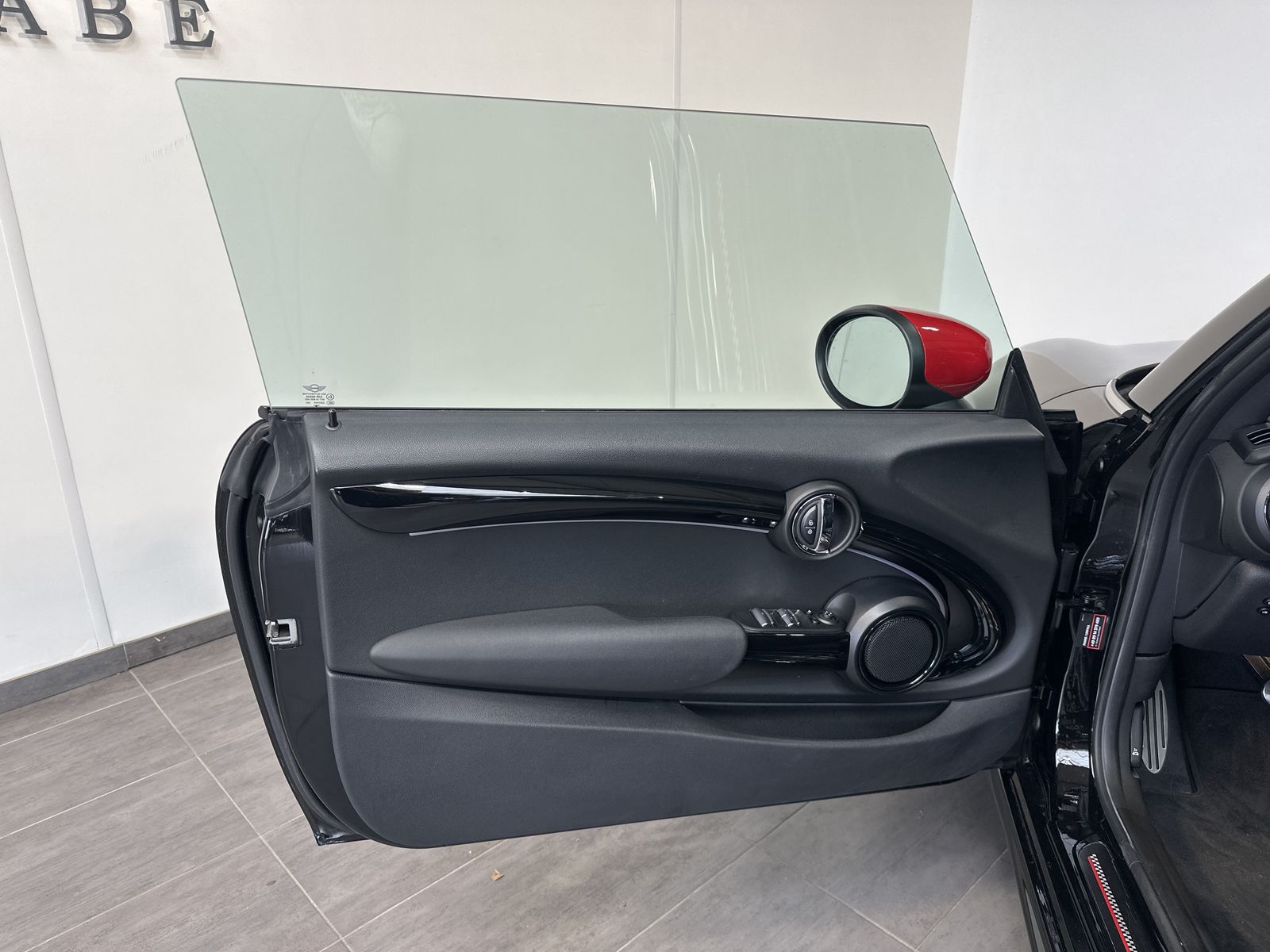 Fahrzeugabbildung MINI John Cooper Works Cabrio Sport-Aut. NAV+LED+ACC