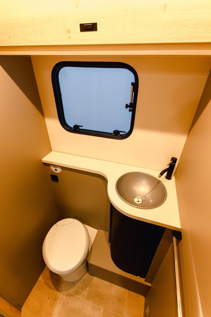 Fahrzeugabbildung Andere Dörr Explore Hamburg - Automatik Navi Marki