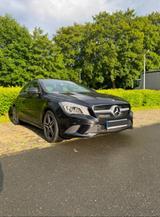 Mercedes-Benz CLA 250 DCT OrangeArt Edition OrangeArt Edition - gebrauchte Mercedes-Benz CLA 250 aus dem Jahr 2015
