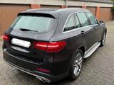 Mercedes-Benz GLC 350 d 4MATIC*Leder*AHK*Standh*AMG-LiNE*Pano  - Mercedes-Benz GLC 350: Privatanbieter